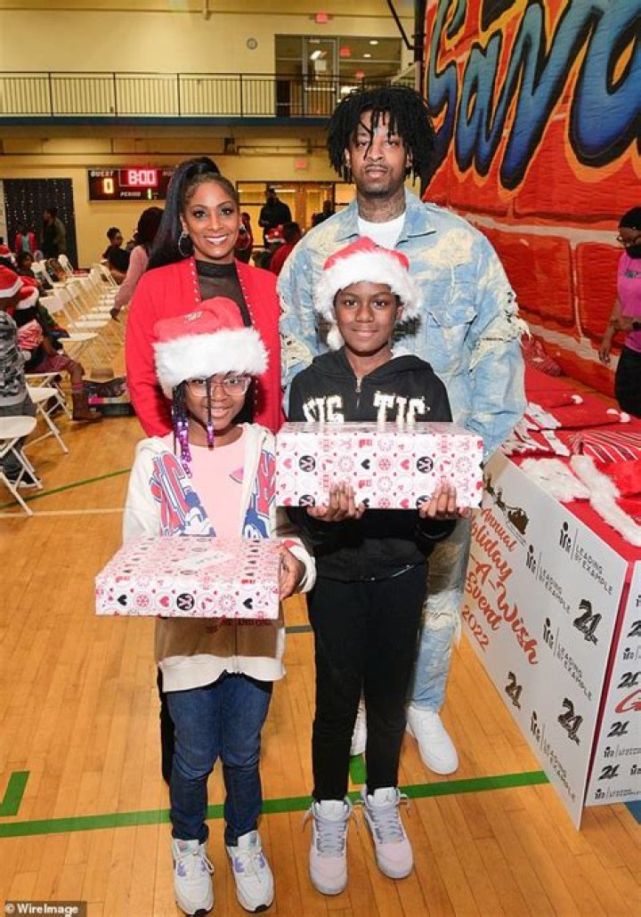 21 savage Parents: Meer Heather Carmillia Joseph And Kevin Cornelius Emmons, Family And Net Worth
