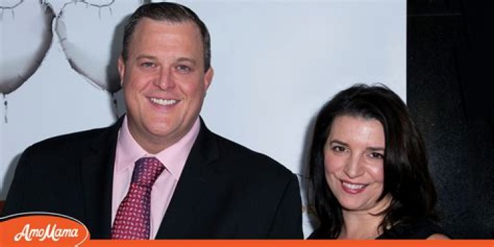 Billy Gardell: Wife, net worth, tattoos, smoking & body facts