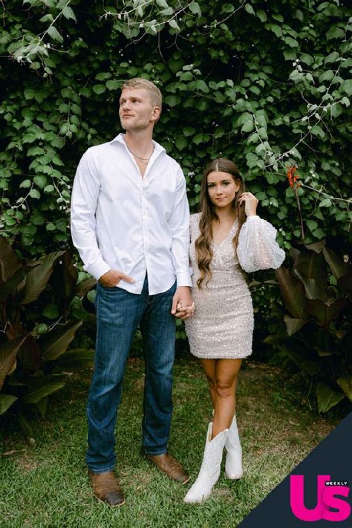 Cheer: Morgan Simianer Lives A Happy Life With Boyfriend Brad Markey, Where Are They Today?
