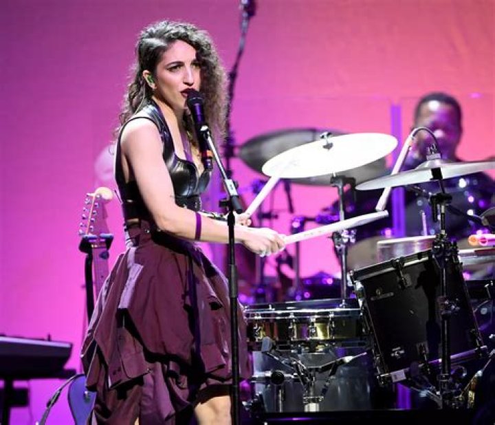 Emily Estefan Biography; Age, Net Worth and Partner of Gloria Estefan’s Daughter