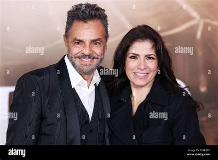 Eugenio Derbez: Wife, net worth, tattoos, smoking & body facts