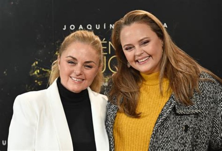 Everything We Know About Rocio Durcal’s Daughter, Shaila Dúrcal