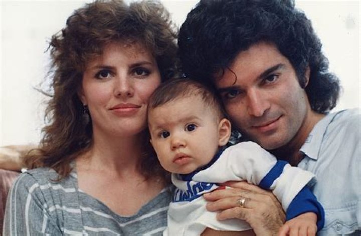 Gino Vannelli Bio, Wiki, Age, Family, Wife, Songs, Height and Net Worth