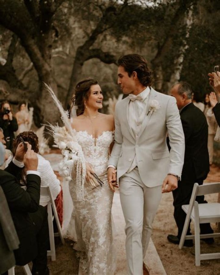 Isaac Cruz Wife: Is Isaac Cruz Married?