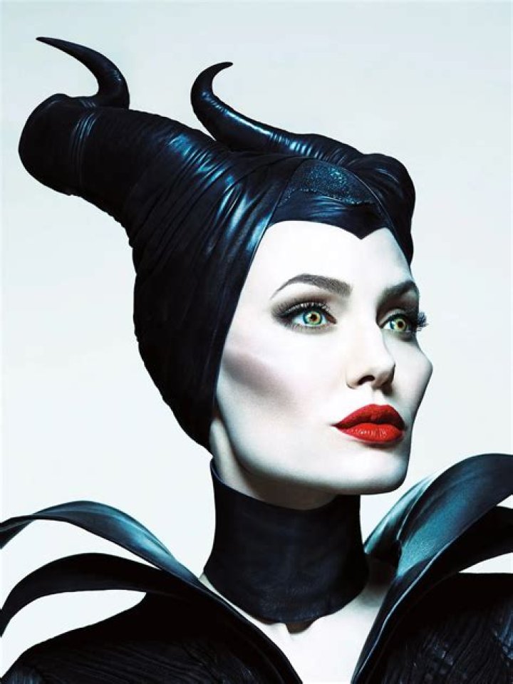 Isobelle Molloy Bio, Wiki, Age, Height, Husband, Maleficent, Movies, and Net worth
