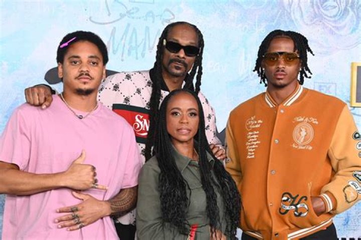 Kylie Bell Makeup Artist Photos, What You Need To Know About Snoop Dogg Accuser