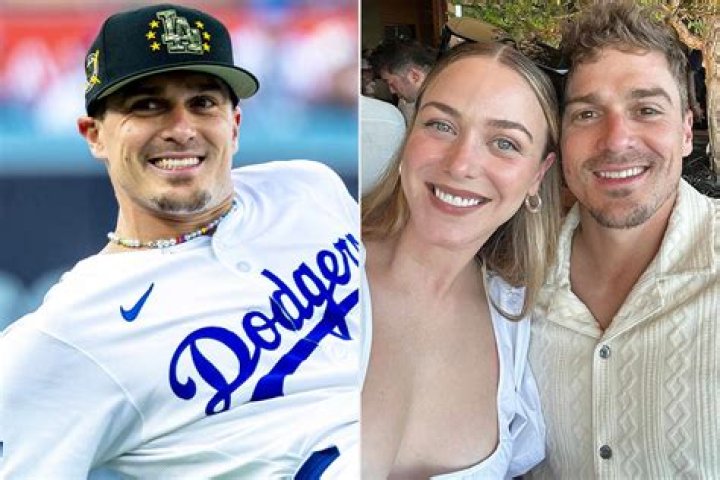 Liz Hernandez Bio, Wiki, Age, Height, Family, Mom, Boyfriend, Access Hollywood, Net Worth