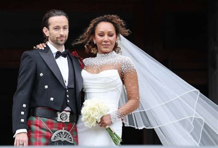 Mel B (Scary Spice) Wiki, Bio, Age, Height, Weight, Affairs, Boyfriend, Husband, Family, Net Worth, Facts