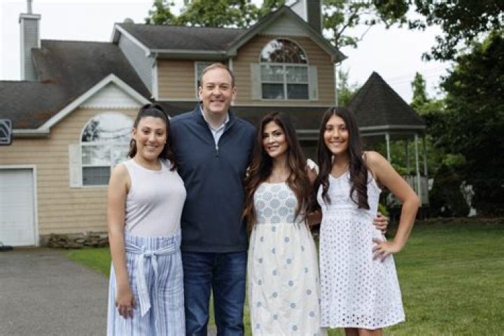 Sheriff Mark Lamb Bio, Wiki, Age, Height, Family, Wife, Church, Salary, and Net Worth.