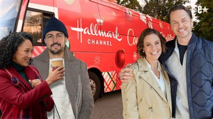 What Hallmark movies is Andrew McCarthy in? Where did Andrew McCarthy go to college?