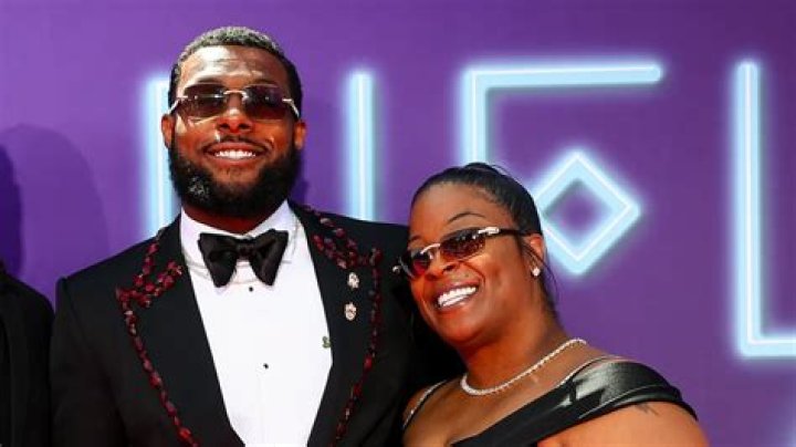 Who Are Kayvon Thibodeaux Parents? Everything To Know About The Oregon Ducks Defensive End