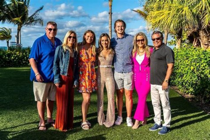 Who Are Kenny Pickett Parents Ken Pickett & Kasey Pickett? His Family Ethnicity & Girlfriend Details