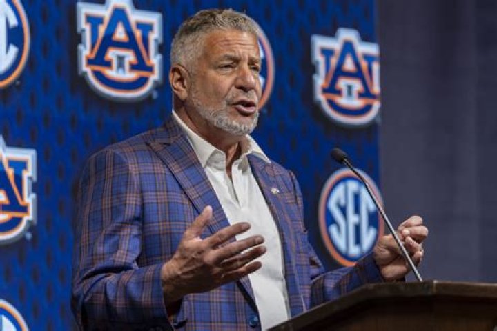 Who Is Austin Davis Wife Heather Davis? Auburn Offensive Coordinator Announce Retirement