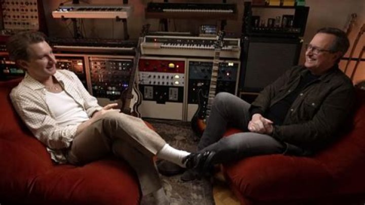 Who Is Dave Bayley Partner? Explore Personal Life Of The Musician